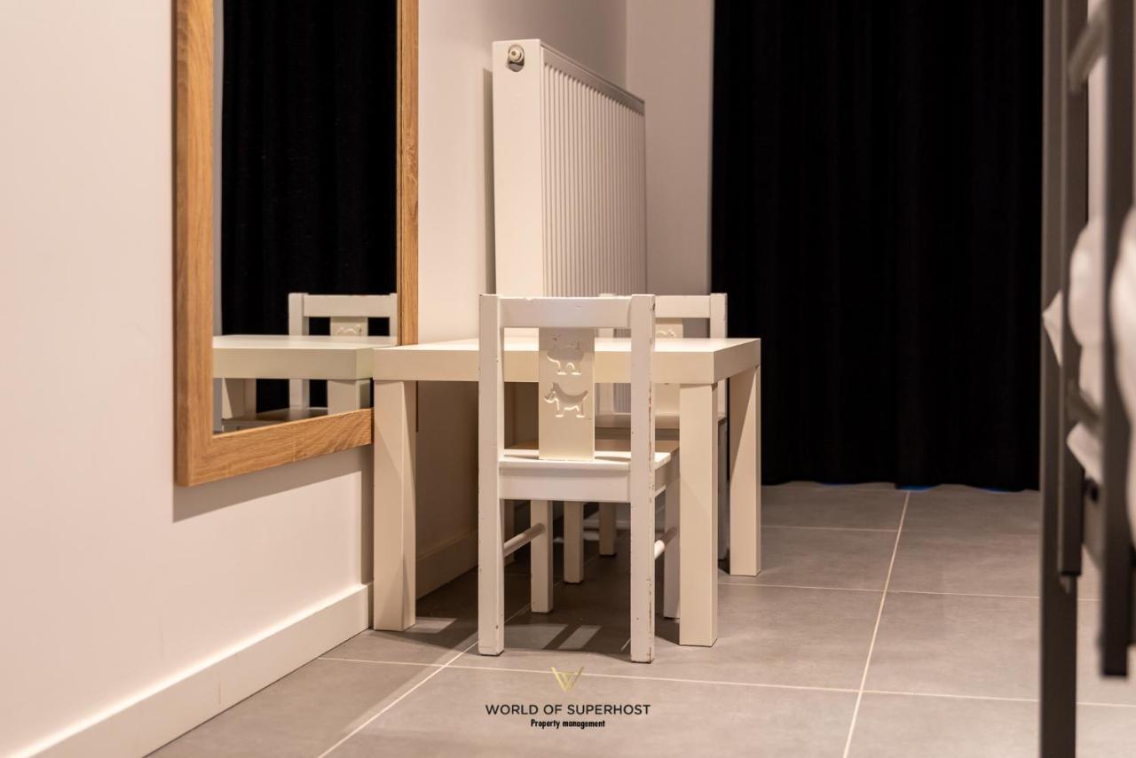 Spacious Apartment Closeby The Sea Up To 6 People! Ostende Extérieur photo
